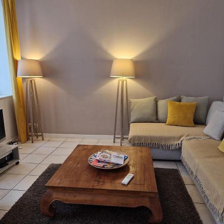2 Pieces Dans Le Centre Avec Petite Terrasse 3*** Apartment Marseille Exterior photo