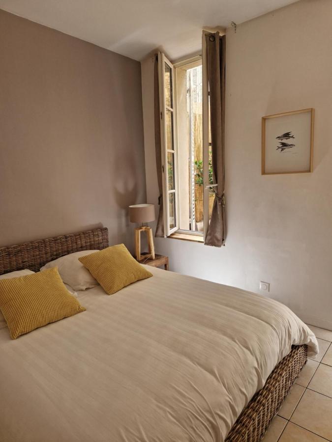 2 Pieces Dans Le Centre Avec Petite Terrasse 3*** Apartment Marseille Exterior photo